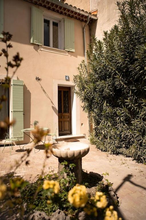 La Maison Du Bassin ลีล-ซูร์-ลา-ซอร์ก ภายนอก รูปภาพ